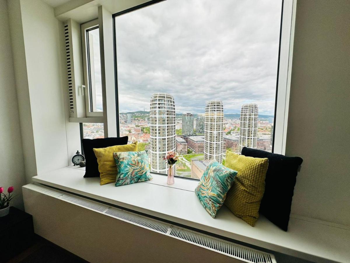 Apartments In Panorama City On 25Th Floor - Amazing View Close To Old Town Bratislava Eksteriør billede
