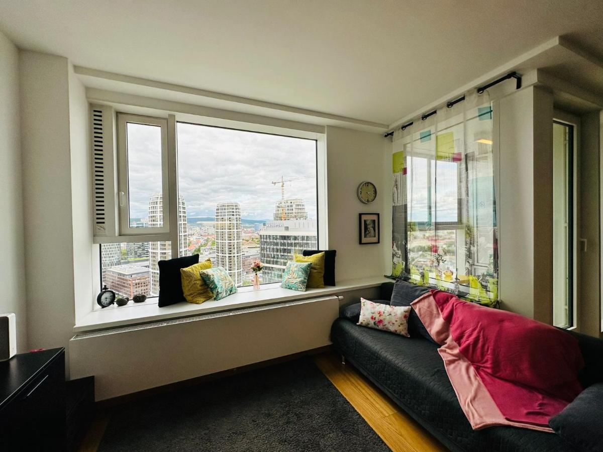 Apartments In Panorama City On 25Th Floor - Amazing View Close To Old Town Bratislava Eksteriør billede